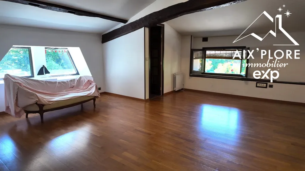 Pièces - Maison Longère Rénovée avec Piscine à Attignat