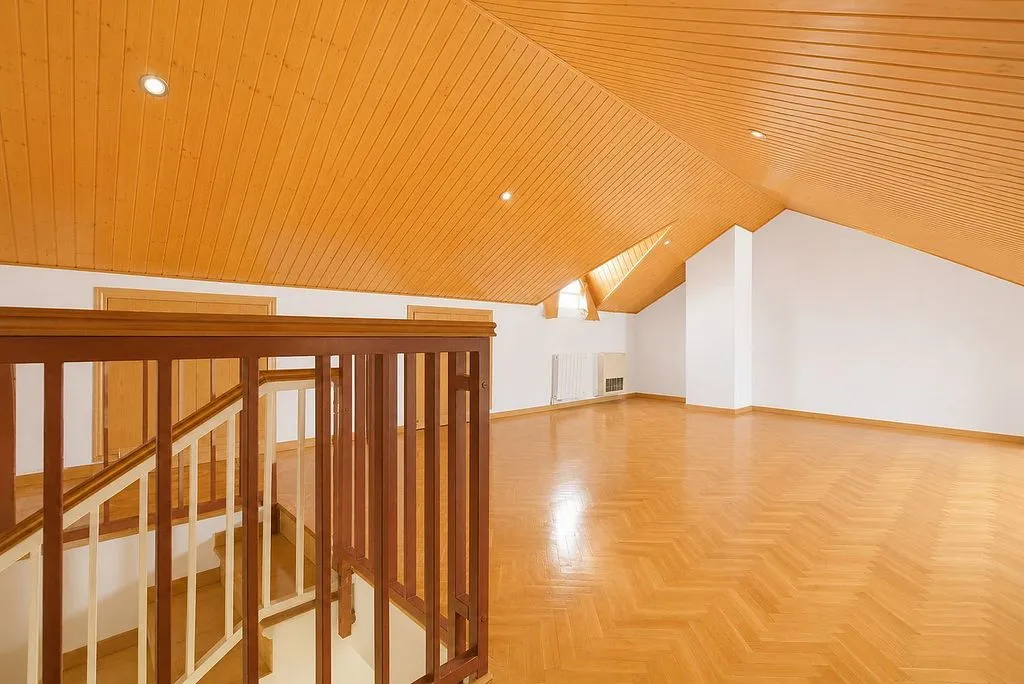 Toad - Terraced House with Pool in Rivas Centre