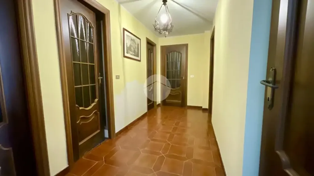 hallway_entrance