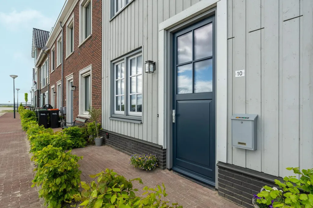 Välivaade - Modern Terraced House with Waterfront in Zeewolde