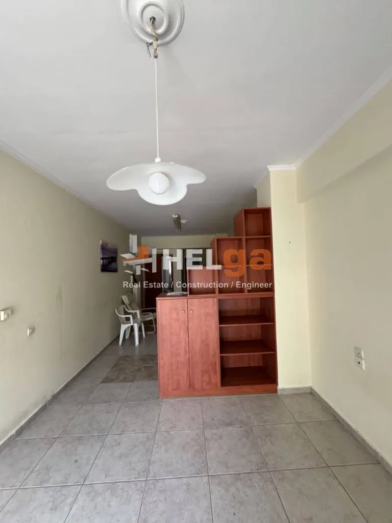 Elutuba - Studio Apartment with Balcony in Patras