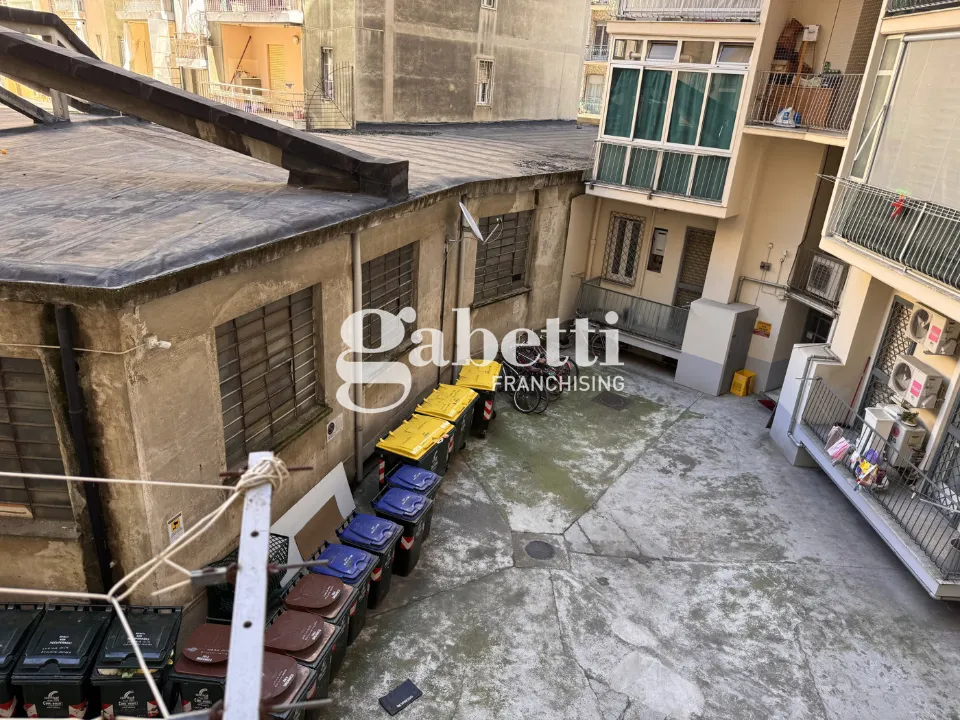 Jardin - Rented Triplex with Balconies in Turin