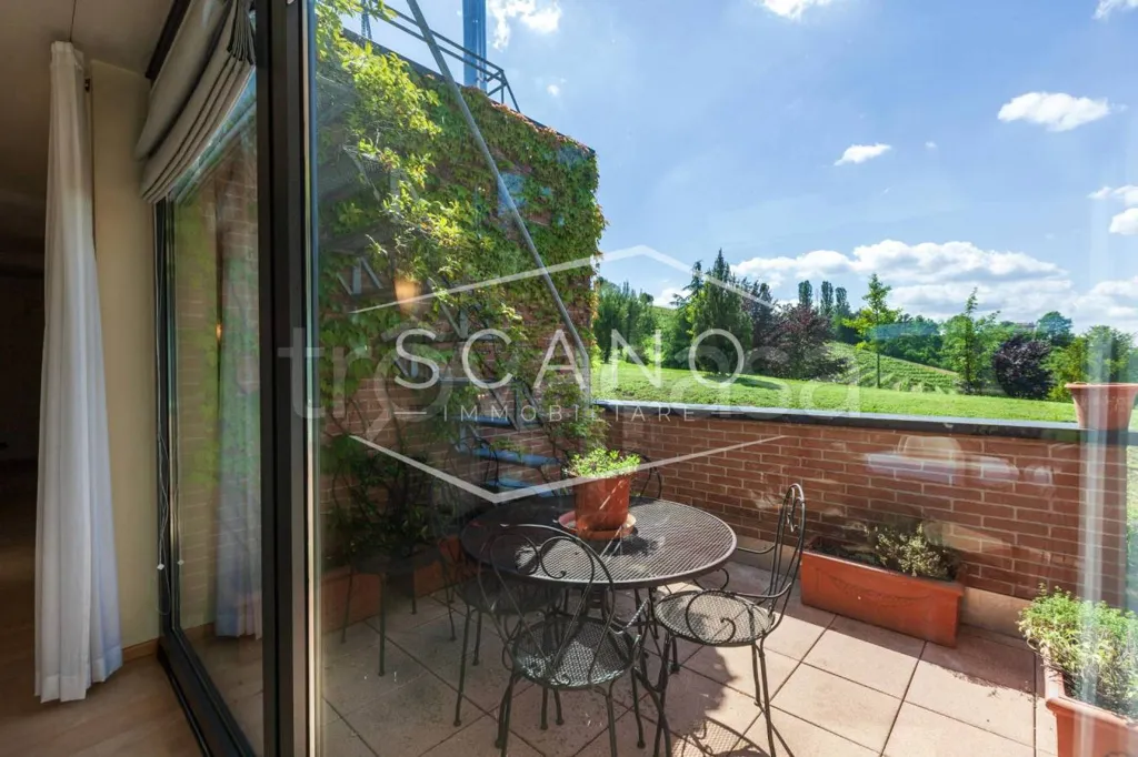 Terrace - Architectural Villa with Panoramic View in Alba