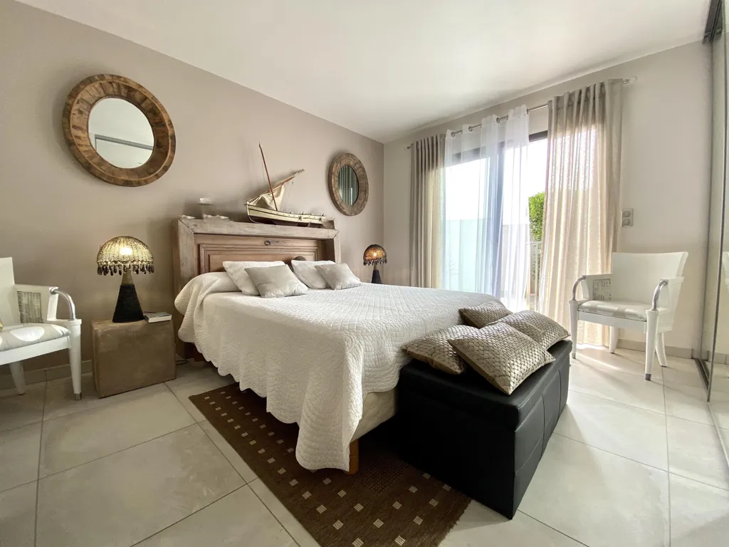 Magamistoad - Contemporary House with Pool in Sauvian