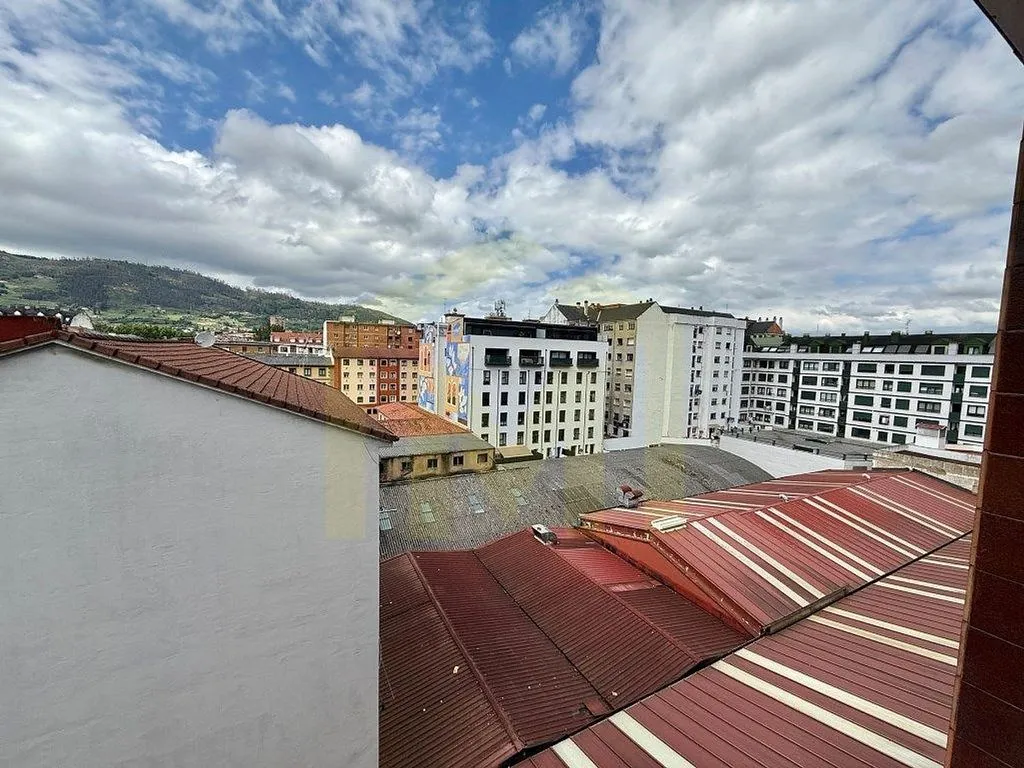 Rõdu - Patio-Facing Flat with Mountain Views in Tenderina Alta