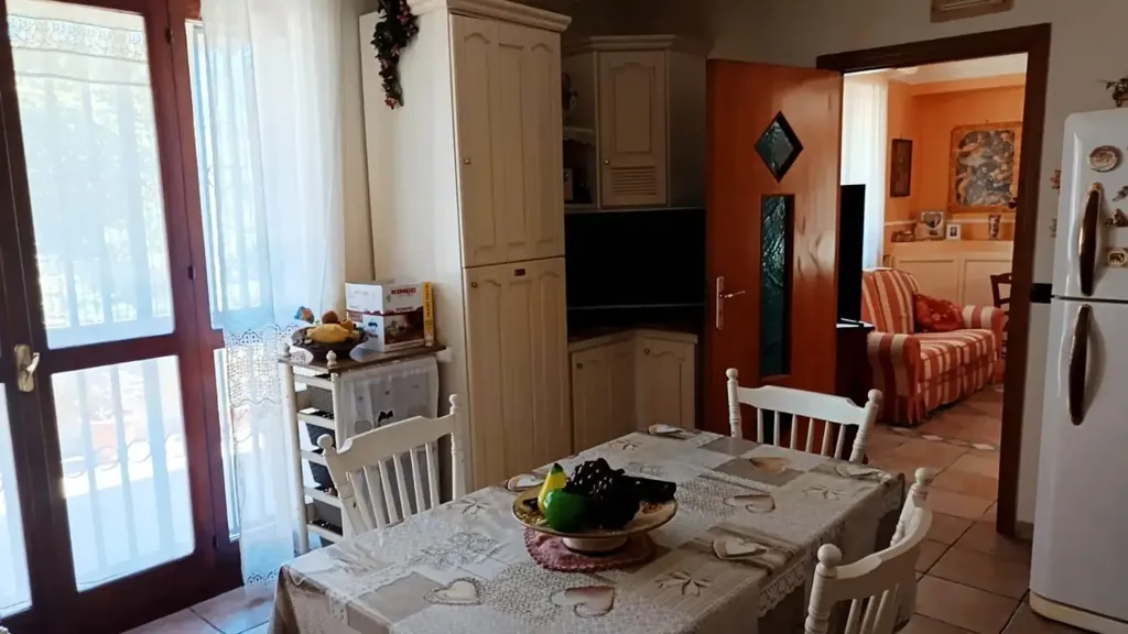 Söögituba - Two-Level Apartment with Garden in Baronissi