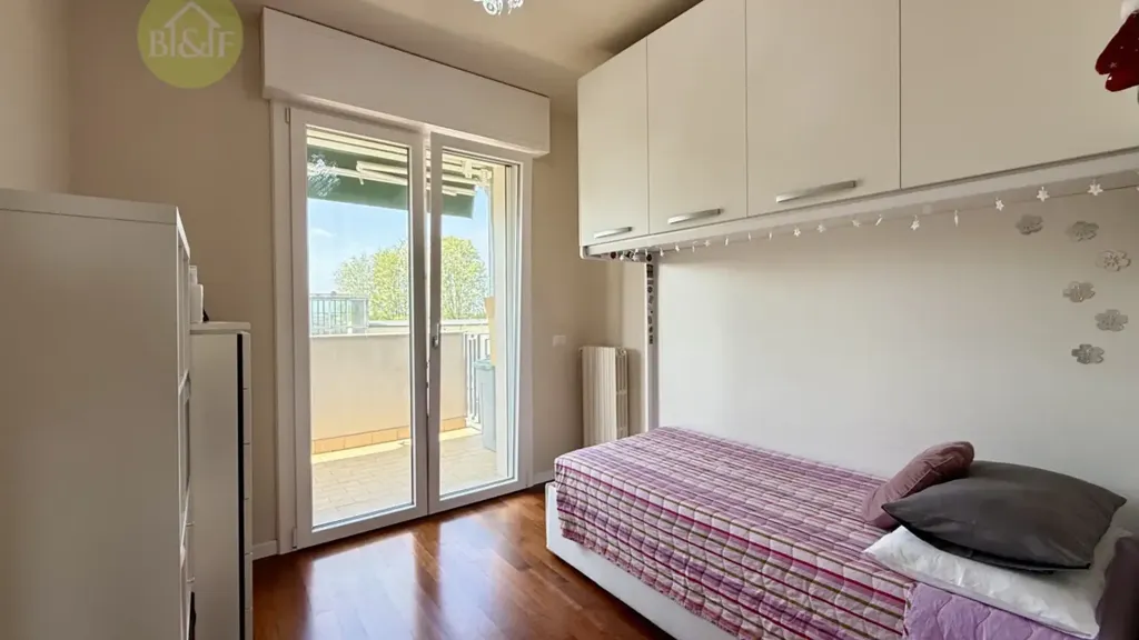 Chambres - Fully Rented Apartment with Terraces in Legnago