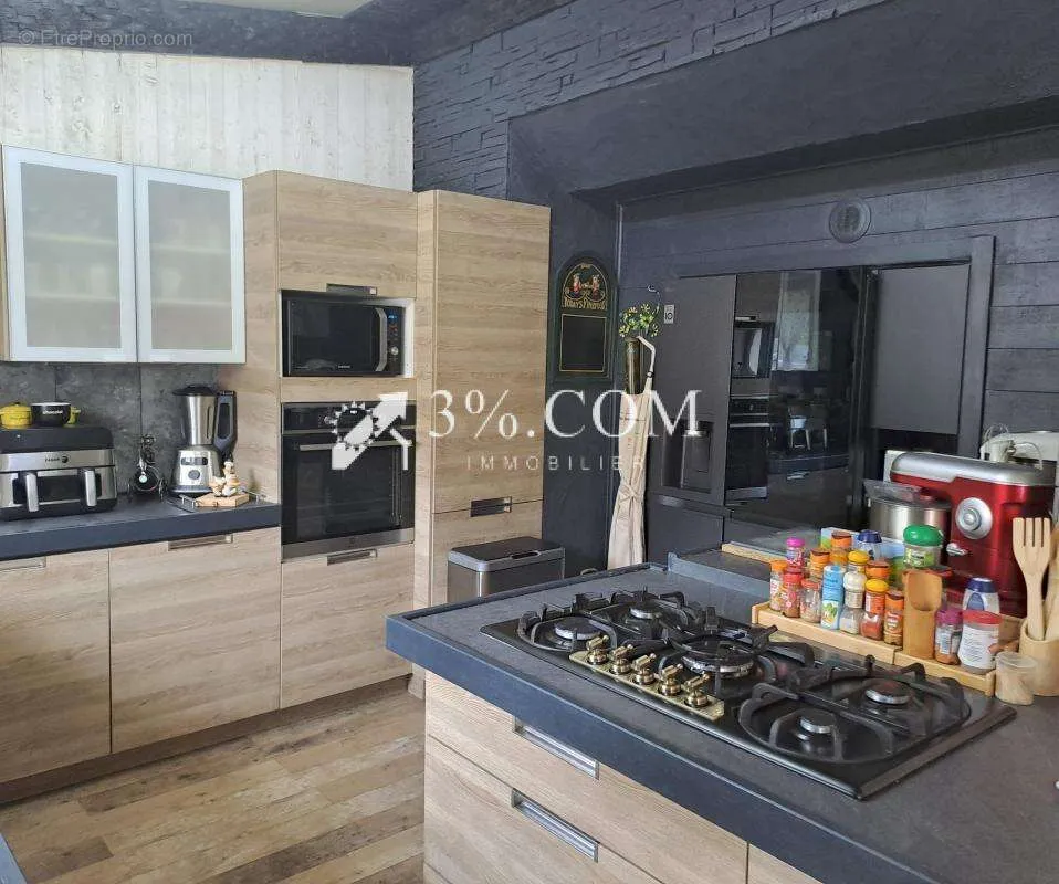 Cuisine - Maison Individuelle avec Jardin à Vendin-le-Vieil