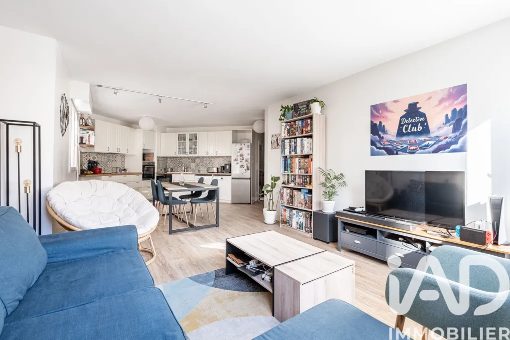 Elutuba - 3-Bedroom Flat with Parking in Central Location