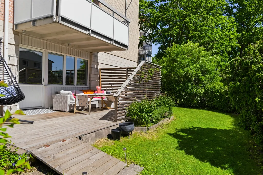 Terrasse - Modern Flat with South-West Terrace in Munkhagsgatan