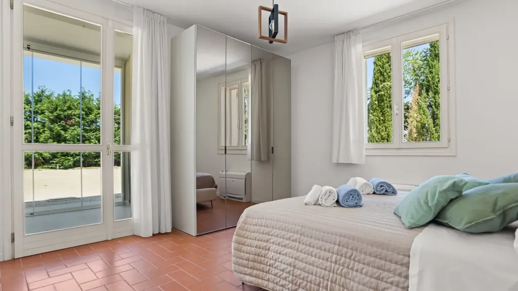 Chambres - Contemporary Villa with Pool in Imola