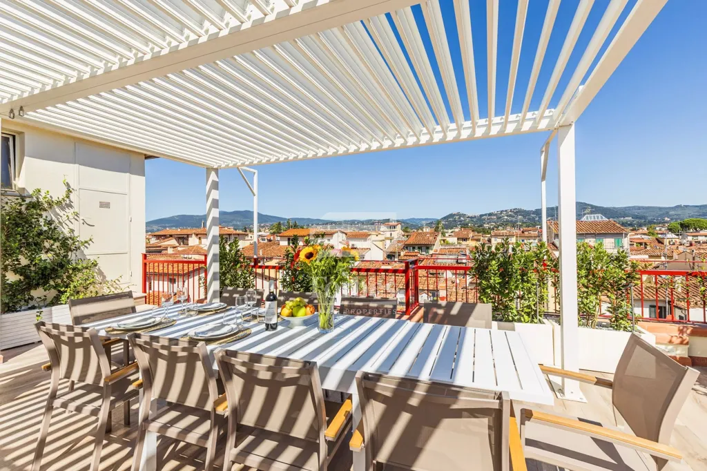 Terrasse - Renovated Penthouse with Panoramic Terrace in Florence