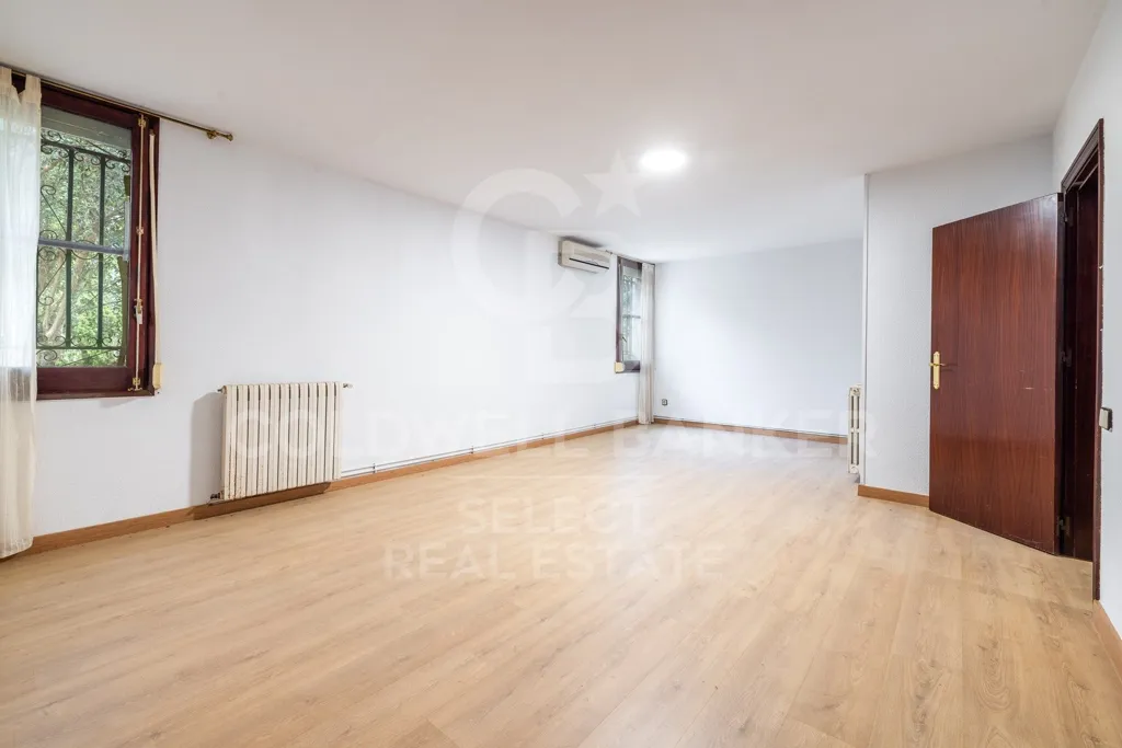 Pièces - House with Terrace near Matadepera Centre