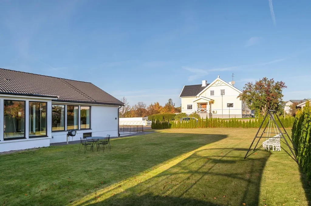 Jardin - Renovated Villa with Garden in Lindö