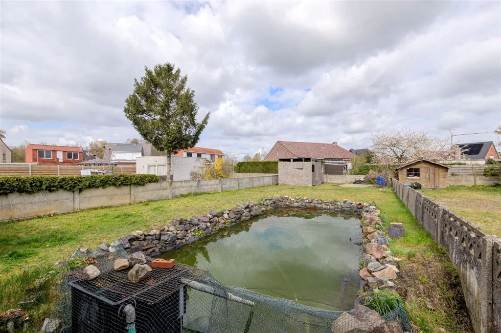 Aed - Renovatable House with Garden in Nijlen