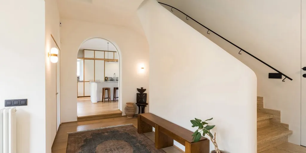 Esik - Fully Renovated House with Garden in Ukkel