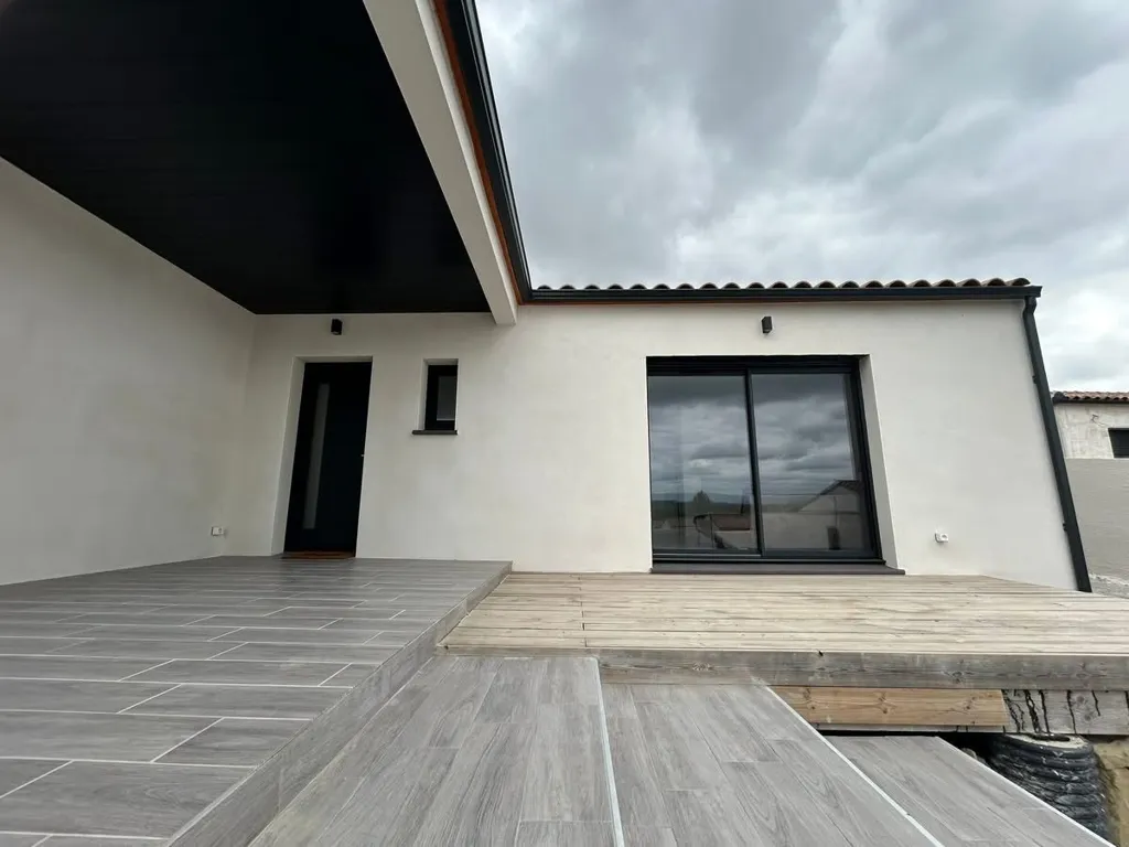 Terrass - Meubled Villa with Pool in Couffoulens