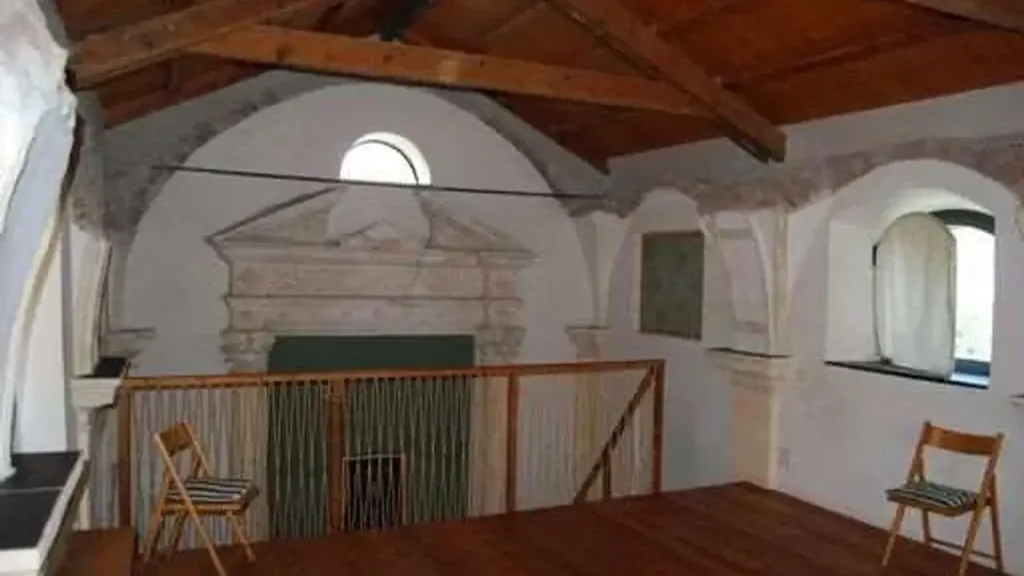 Pièces - Historic Villa with Private Garden in Leca D'Albenga