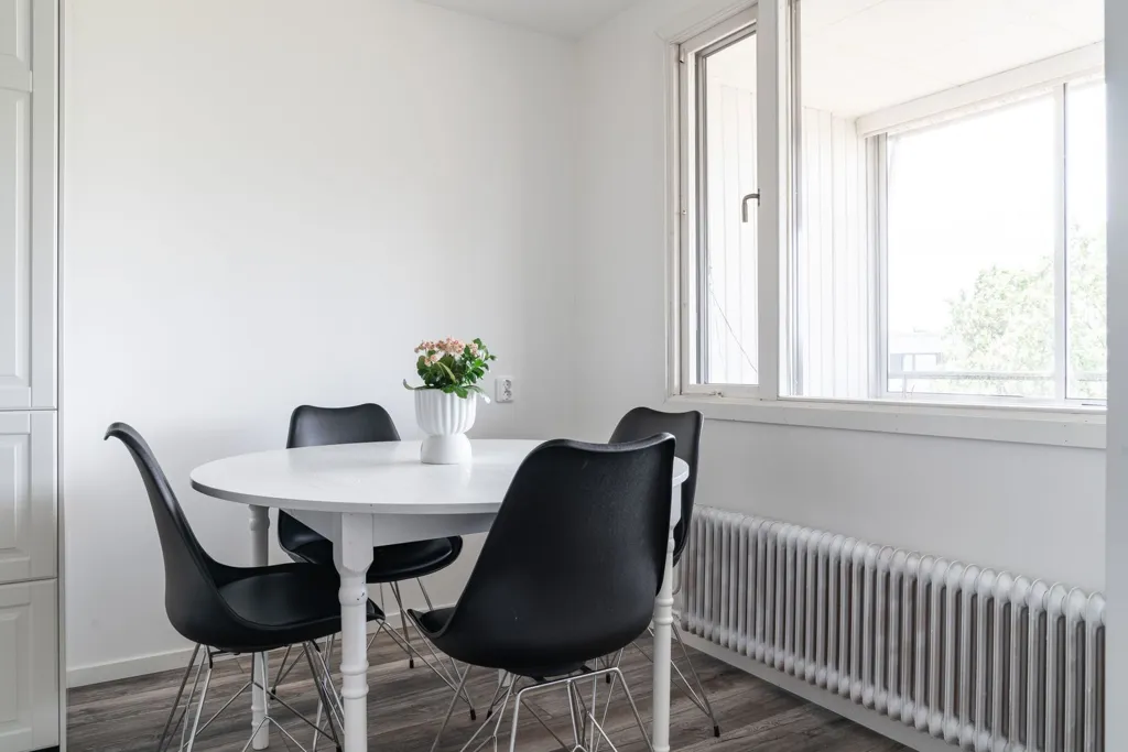 Salle à manger - Apartment with West-Facing Balcony in Elineberg