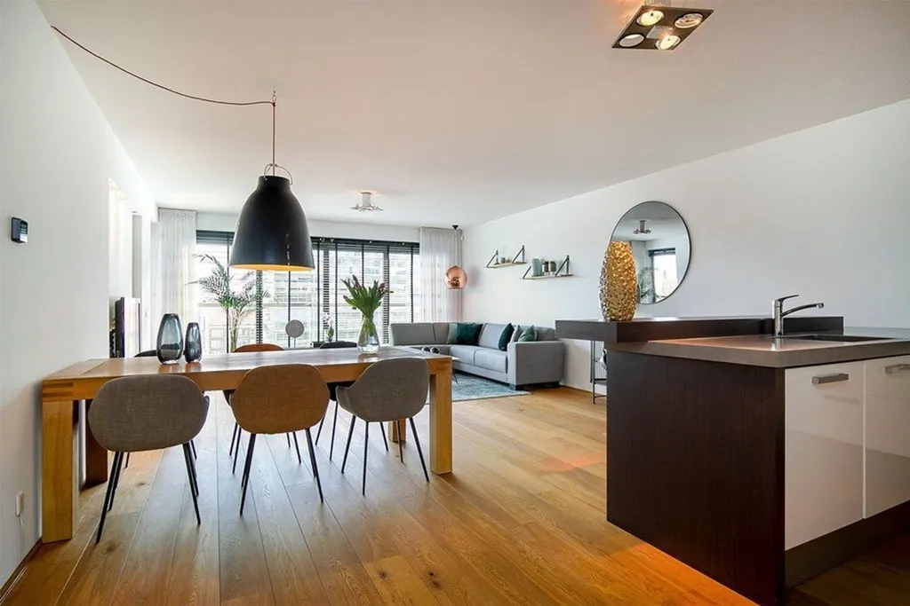 Köök - Modern 3-Room Apartment with City View in Rotterdam