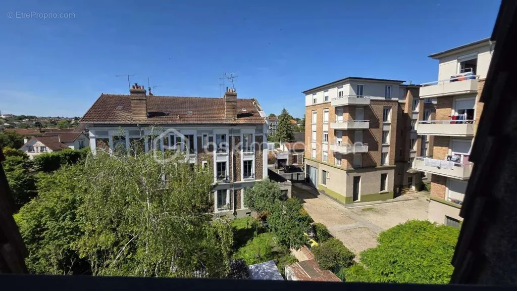 Rõdu - Charming 2-Bed Flat in Corbeil-Essonnes Centre