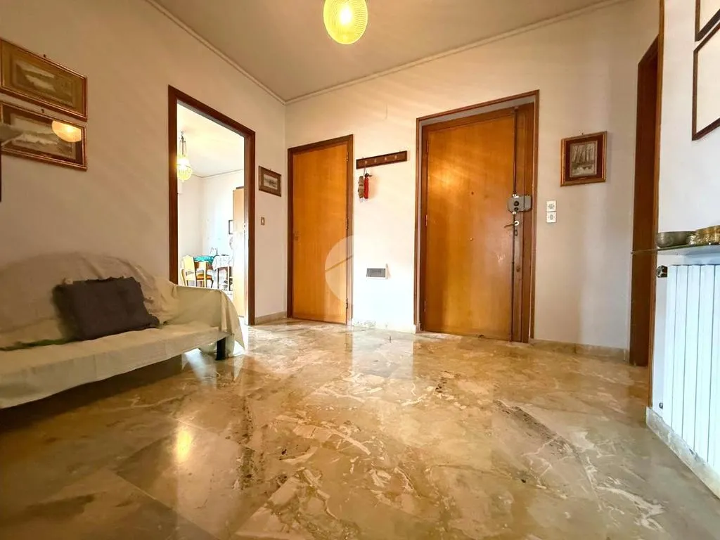 Esik - Apartment with Panoramic View in Palermo
