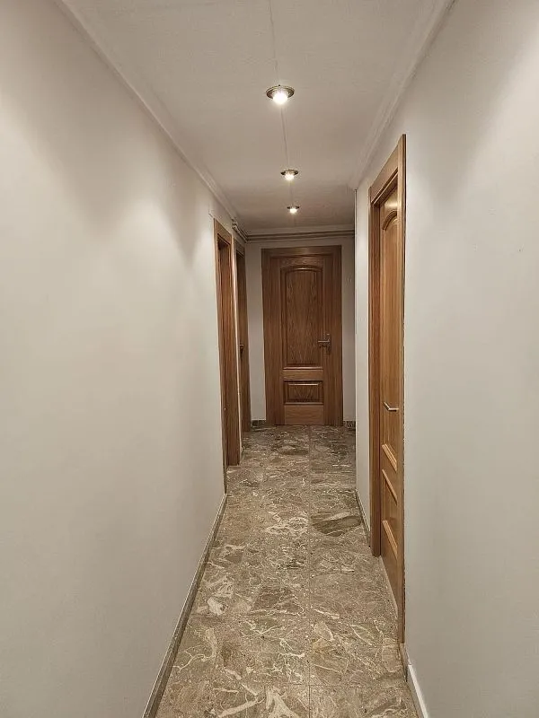 Esik - Spacious Flat with Terrace in Bonavista