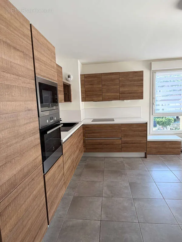 Kitchen - Apartment with Terrace in Vizille