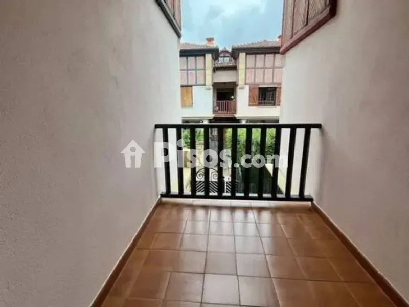 Rõdu - Adosado with Terrace in Zarautz