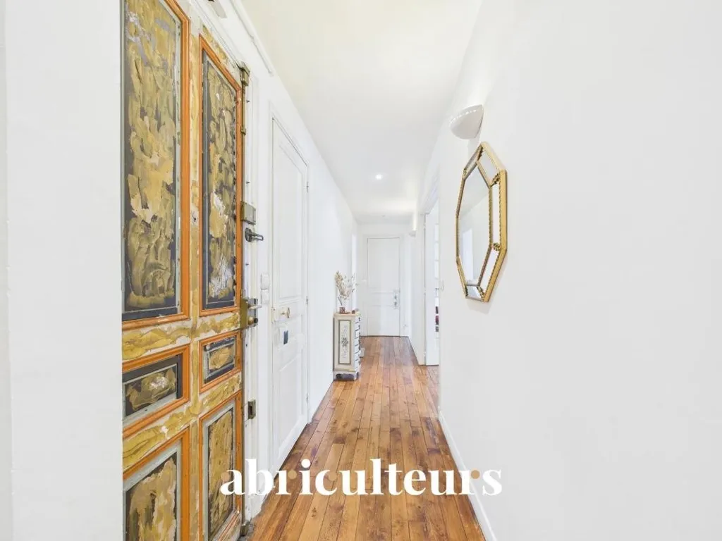 Entrée - Appartement Familial avec Vue Dégagée à Paris 20ème
