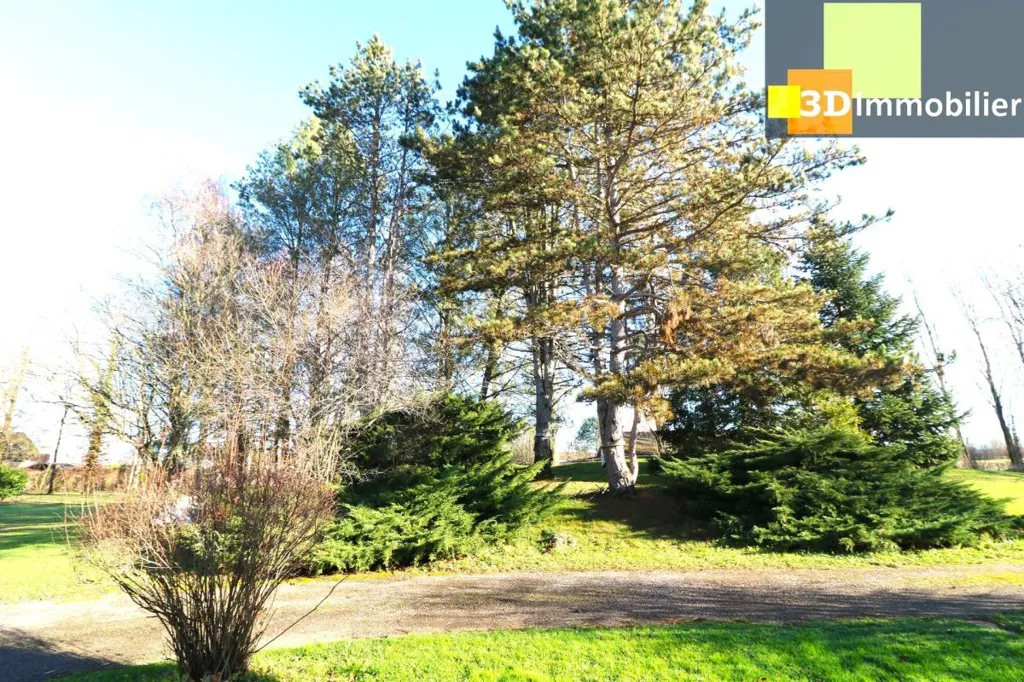 Jardin - Maison de Campagne avec Piscine et Jardin à Dole
