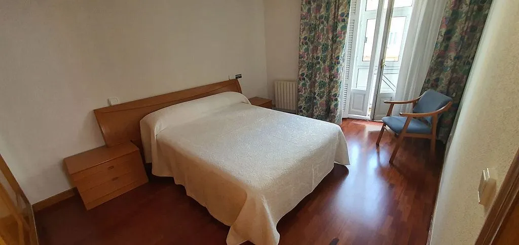 Bedrooms - 1-Bed Apartment with Balcony in Burgos Centre