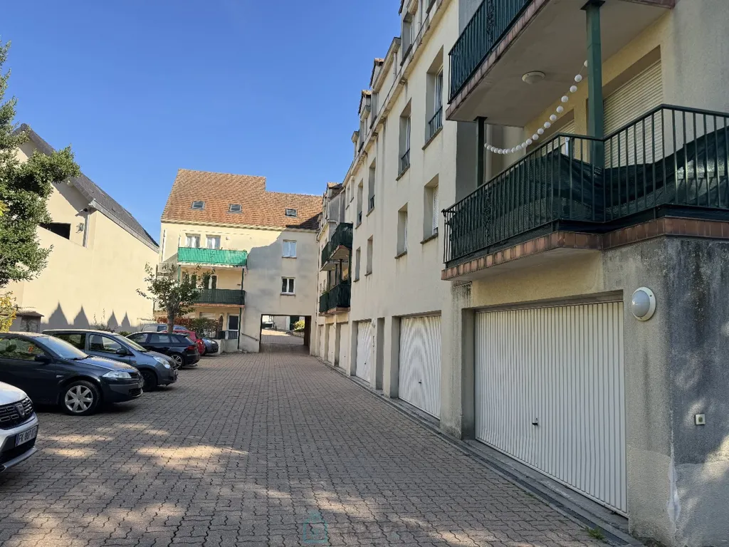 Esterno - Refurbished Duplex in Limay Centre