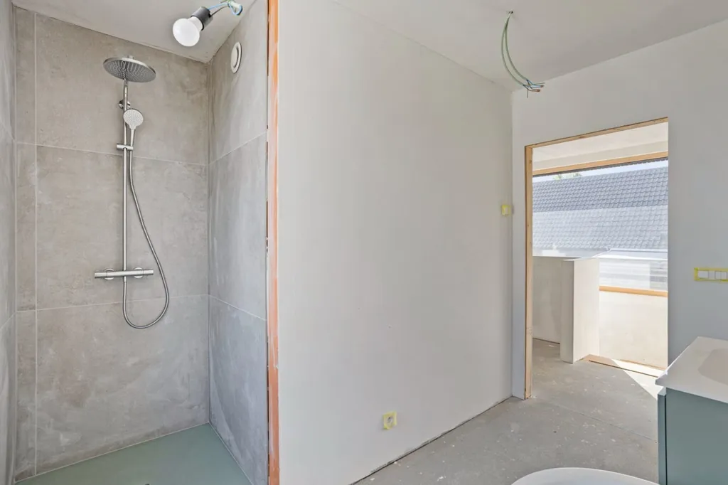 Salles de bain - Villa Moderne Économe en Énergie à Lennik