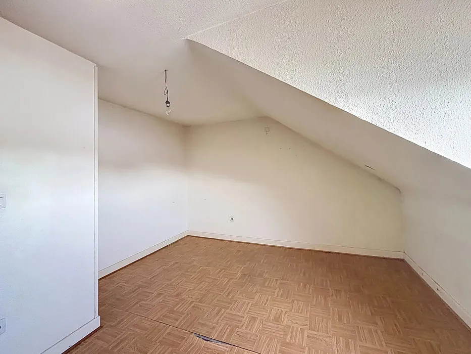 Toad - Renovatable House with Garden in Ettelbruck