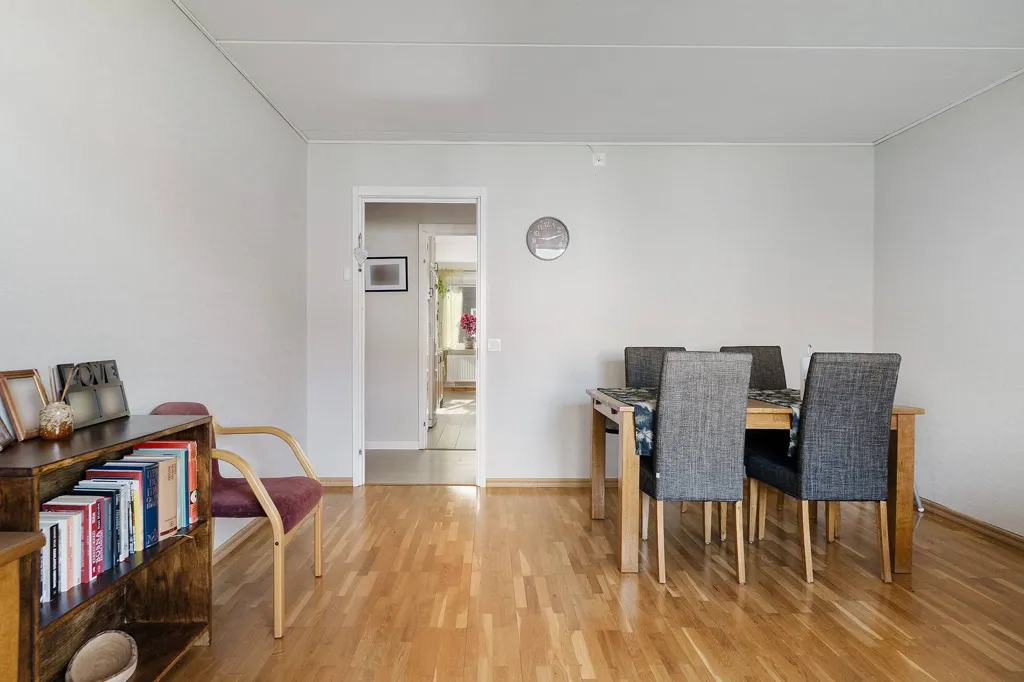 Dining Room - Apartment with Balcony in Värnamo