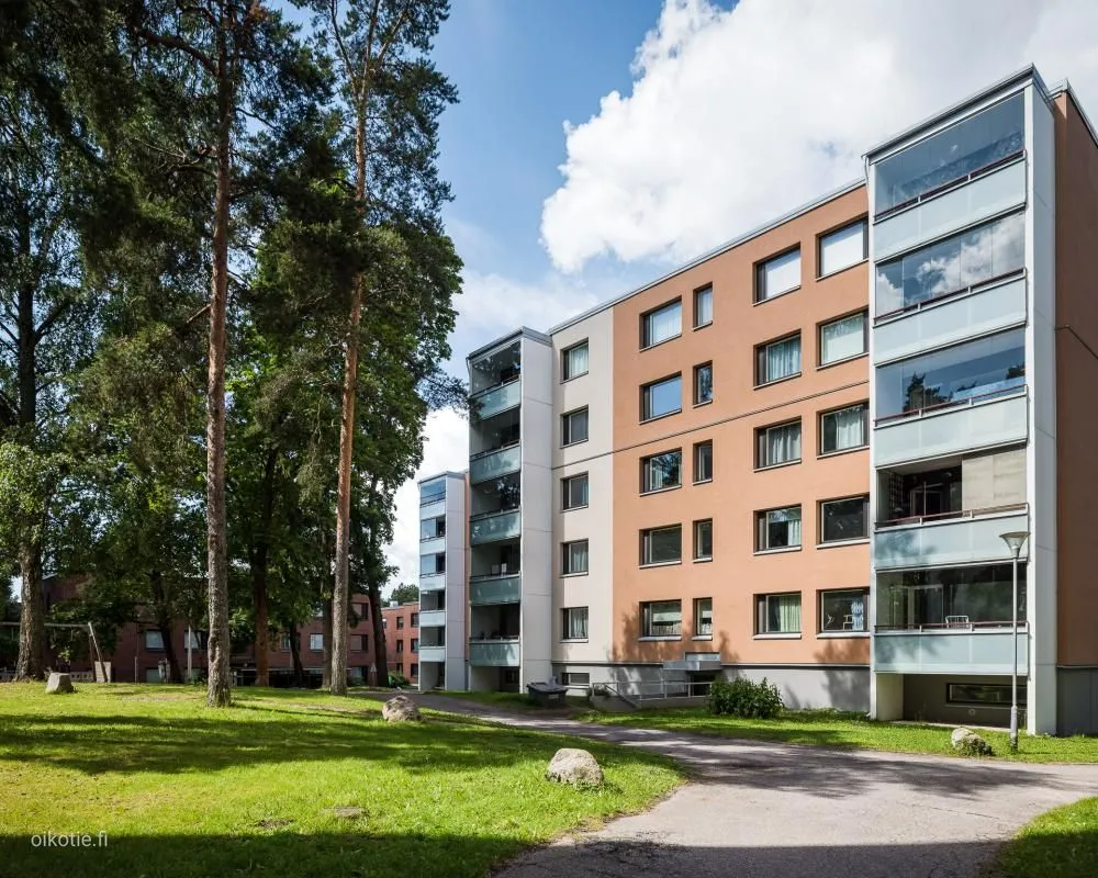 Välivaade - Apartment with Balcony in Pitäjänmäki, Helsinki