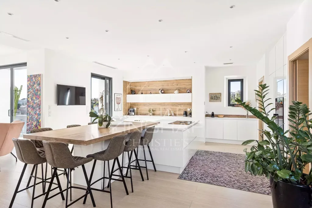 Cuisine - Maison Belle Époque avec Piscine à Cannes