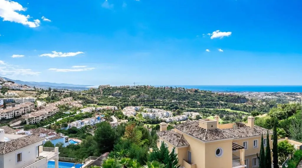 Rõdu - Luxury Villa with Sea View in Benahavís