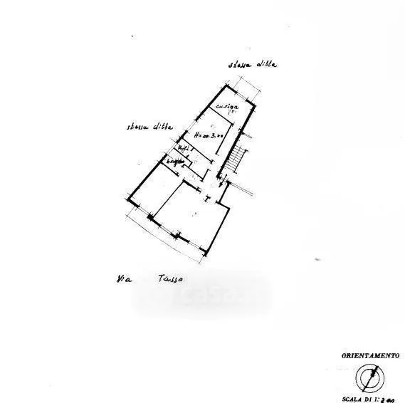 Plaan - Apartment with Balcony in Chiaia, Naples
