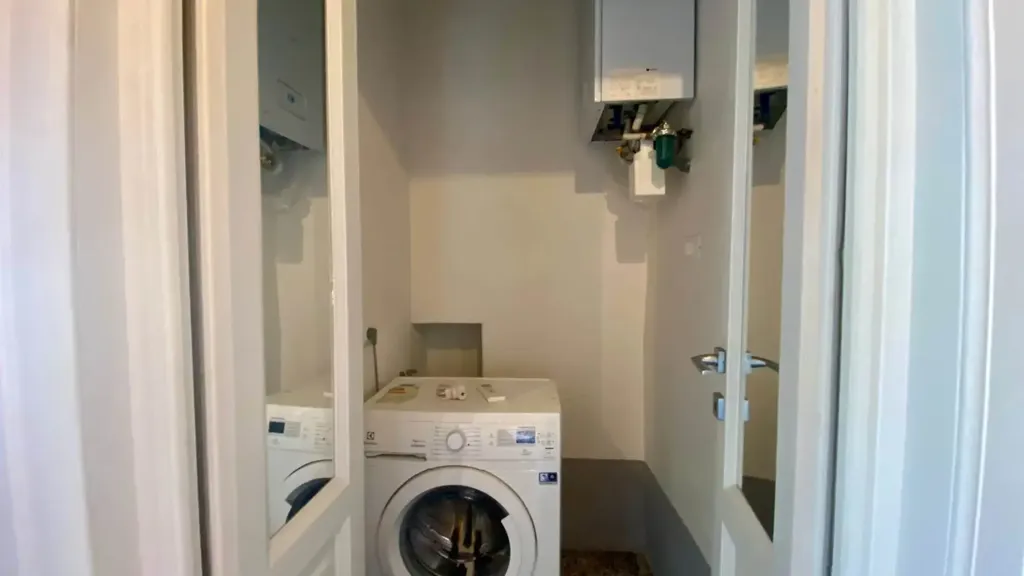 Pesuköök - Elegant 2-Bedroom Apartment in Florence