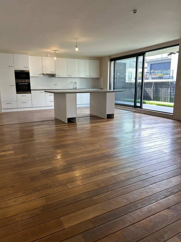Köök - Spacious 3-Bedroom Apartment with Terrace in Central Location