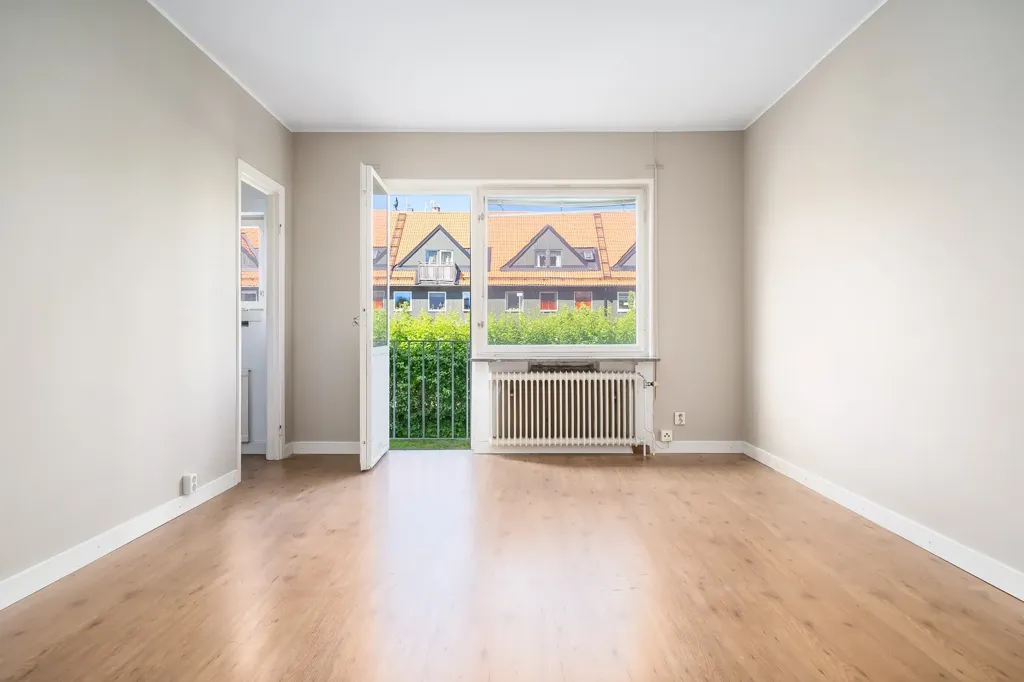 Toad - 1st Floor Apartment with Balcony in Nynäshamn