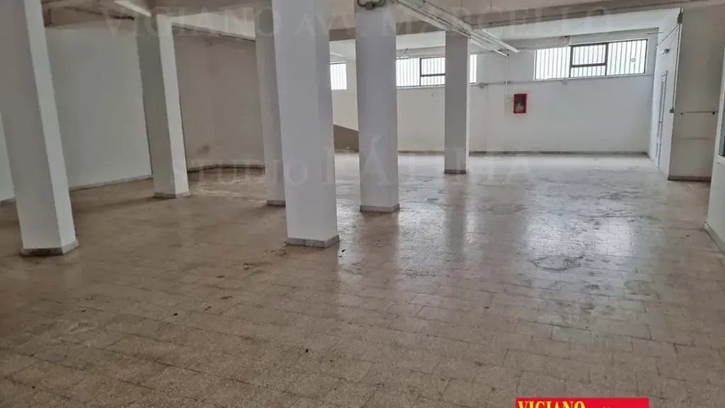 Pièces - Semi-basement Storage with Rec Area in Foggia