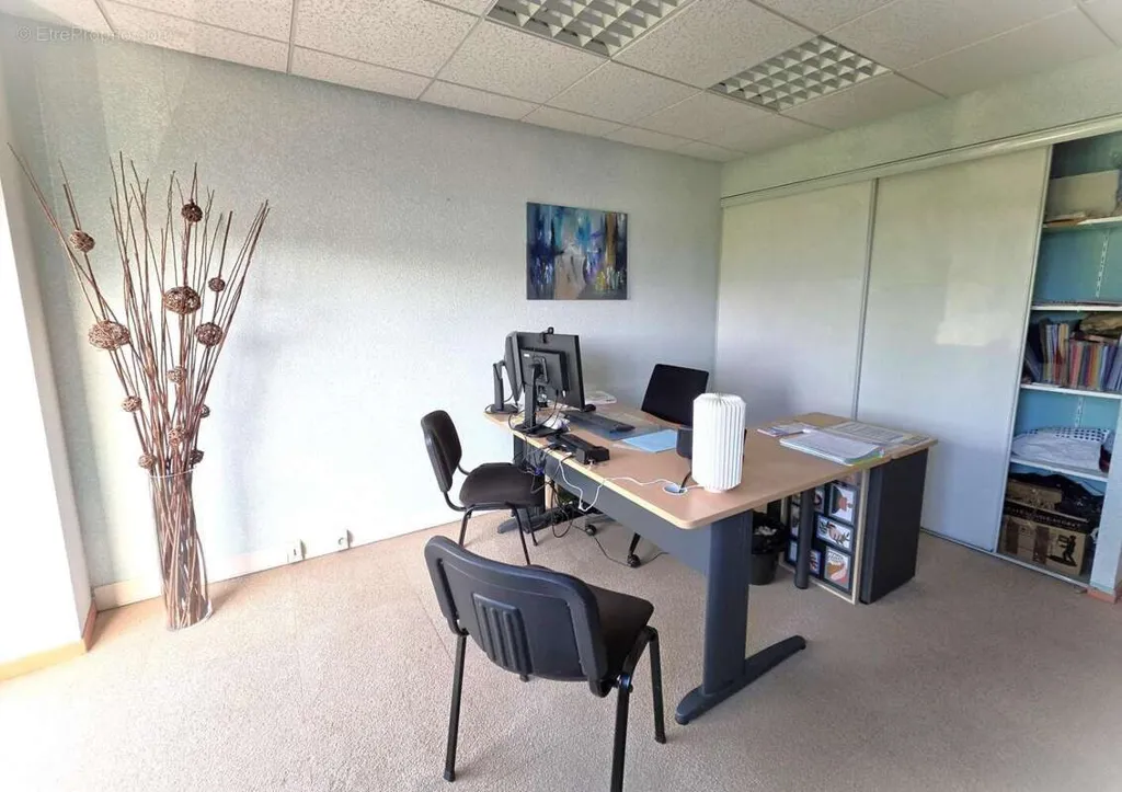 Studio - Office Space in Pamiers with Modern Features