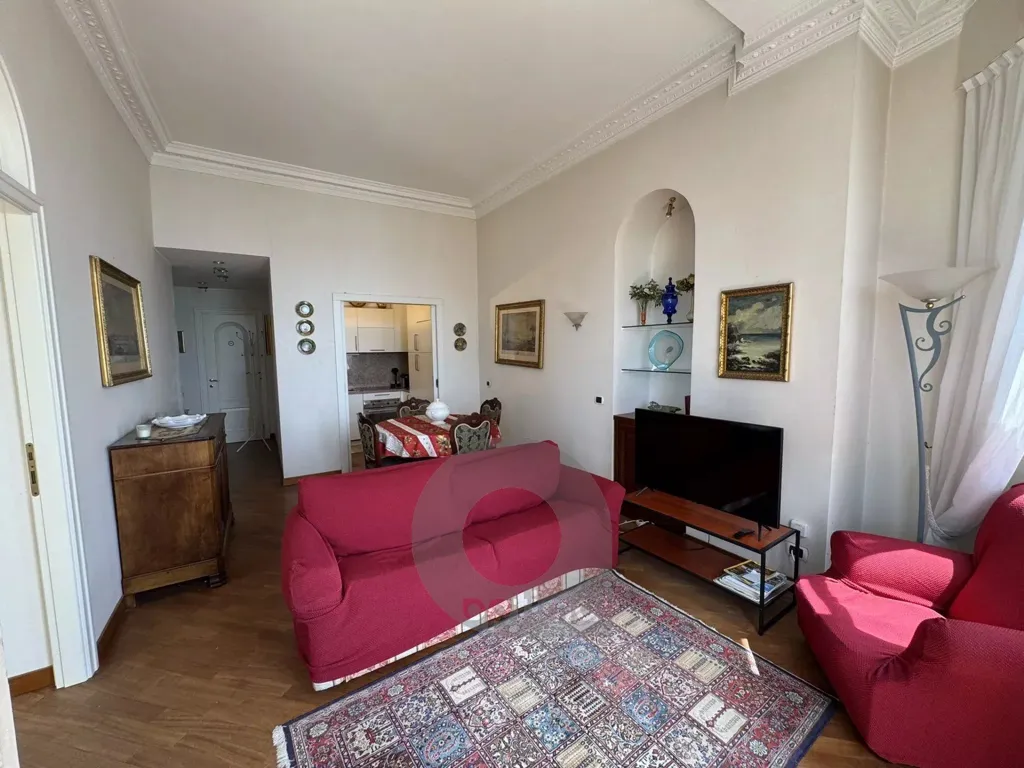 Séjour - Appartement en Bord de Mer avec Balcon à Menton