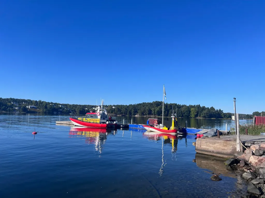 Strandtomt with Marina in Österskär