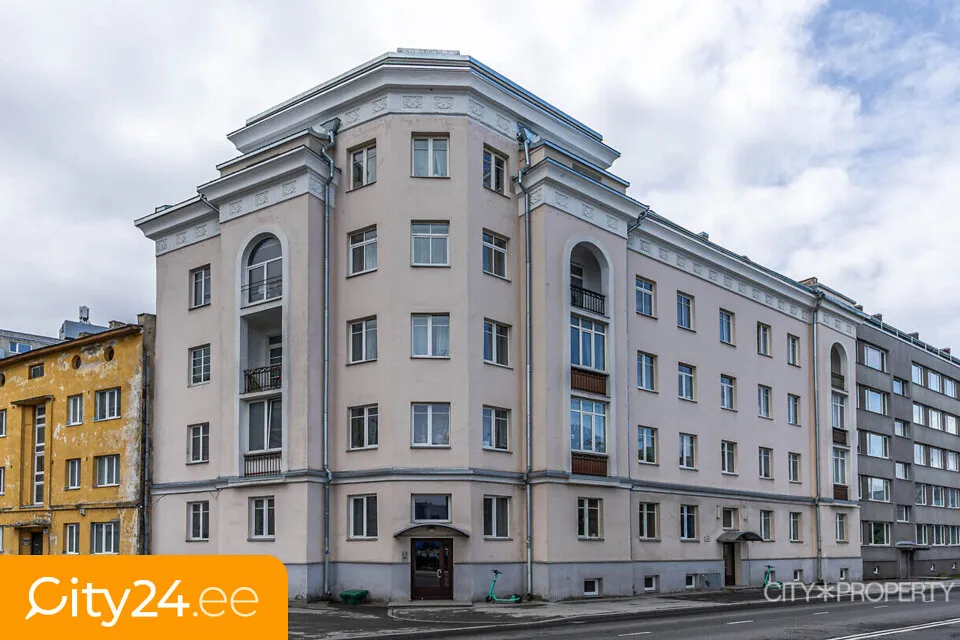 Välivaade - Character Apartment with Balcony in Tallinn City Centre