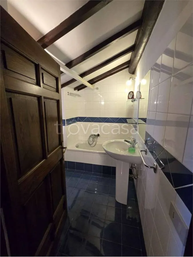 Salles de bain - Trilocale with Lake View in Labro Centre