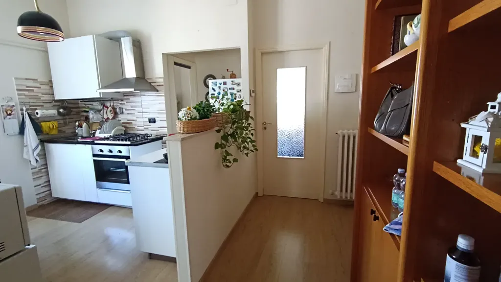 Köök - Modernised Apartment with Balcony in Ancona Centre